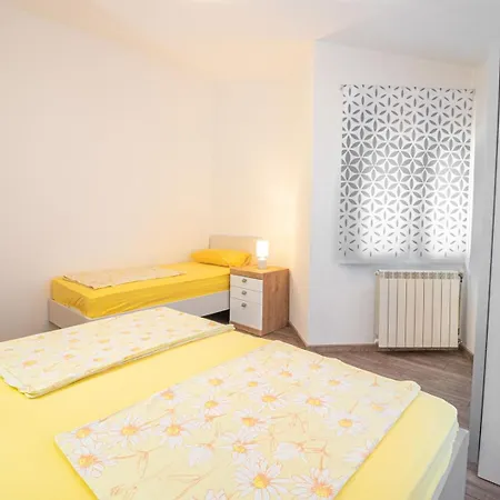 Apartament Ana 2 *